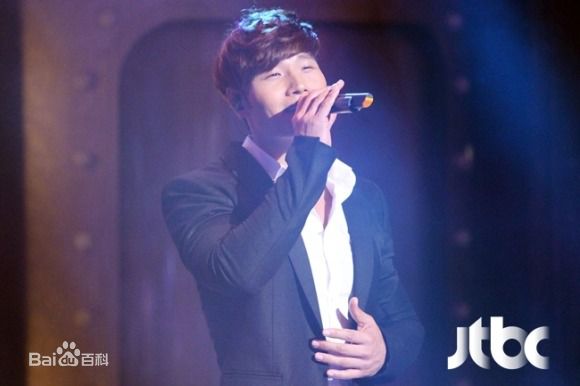 金钟国(（韩），Kim Jong Kook（英）)2013.05.11 ____(隐藏的歌手官网)壁纸壁纸