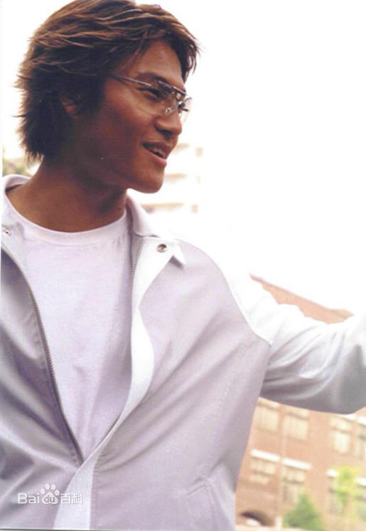 金钟国(（韩），Kim Jong Kook（英）)1辑Renaissance素颜照相册