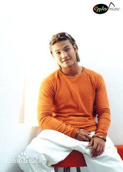 金钟国(（韩），Kim Jong Kook（英）)1辑Renaissance素颜照相册