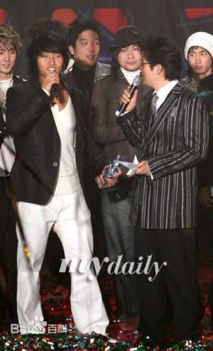 金钟国(（韩），Kim Jong Kook（英）)2005生活照