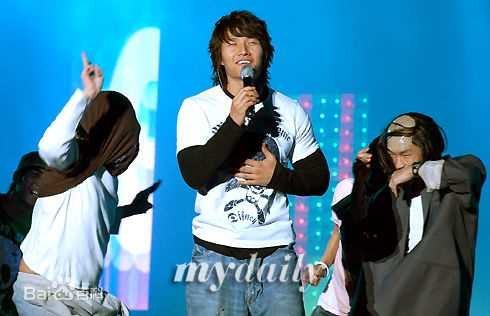 金钟国(（韩），Kim Jong Kook（英）)2005生活照