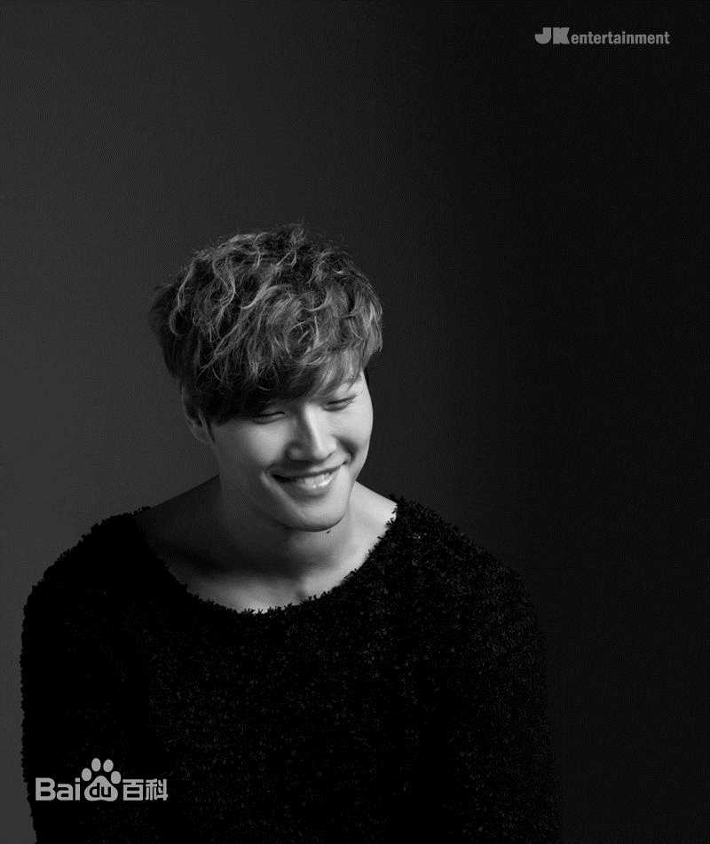 金钟国(（韩），Kim Jong Kook（英）)7辑Journey Home（官方图）生活照相册