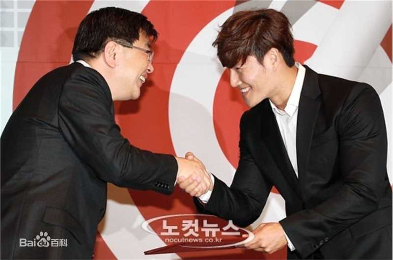金钟国(（韩），Kim Jong Kook（英）)2012.05.31 禁烟日宣传大使素颜照相册