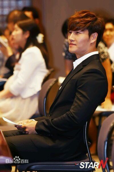 金钟国(（韩），Kim Jong Kook（英）)2012.05.31 禁烟日宣传大使素颜照相册