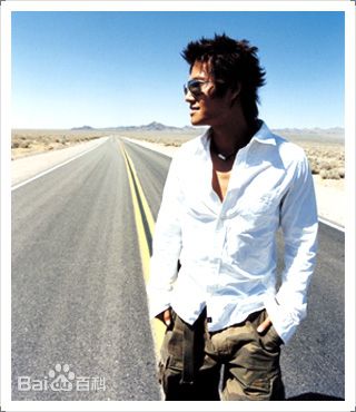 金钟国(（韩），Kim Jong Kook（英）)2辑Evolution生活照相册