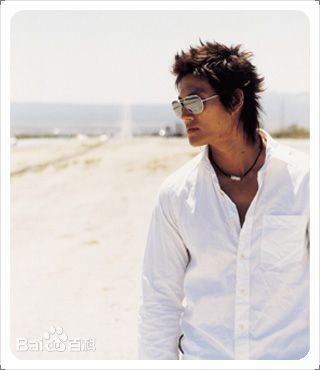 金钟国(（韩），Kim Jong Kook（英）)2辑Evolution生活照相册
