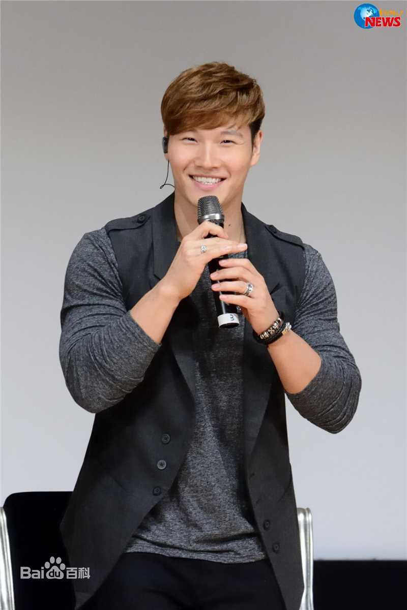 金钟国(（韩），Kim Jong Kook（英）)2014.01.25 2014爱的力量公益音乐会（cr.WOW NEWS）生活照相册