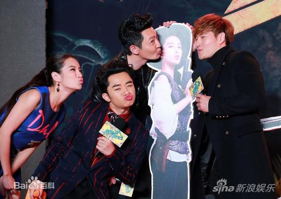 最新金钟国(（韩），Kim Jong Kook（英）)在2015.01.23《奔跑吧兄弟》新闻发布会新闻图中的壁纸