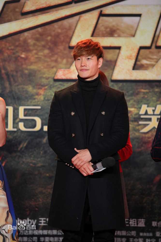 最新金钟国(（韩），Kim Jong Kook（英）)在2015.01.23《奔跑吧兄弟》新闻发布会新闻图中的壁纸
