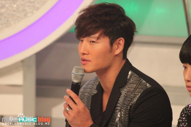 金钟国(（韩），Kim Jong Kook（英）)MBC SHOW CHAMPION 官方照素颜照相册