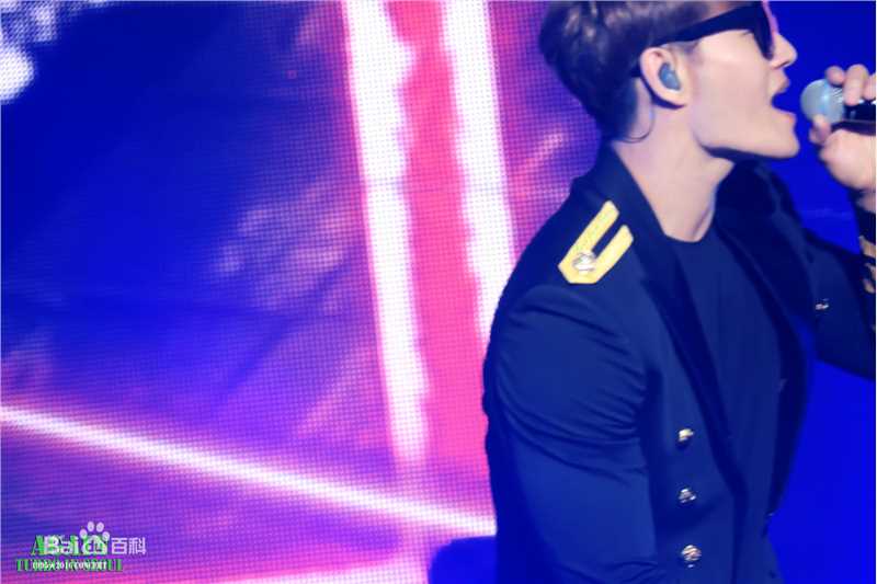 金钟国(（韩），Kim Jong Kook（英）)2015.3.5-3.6 turbo in seoul壁纸壁纸