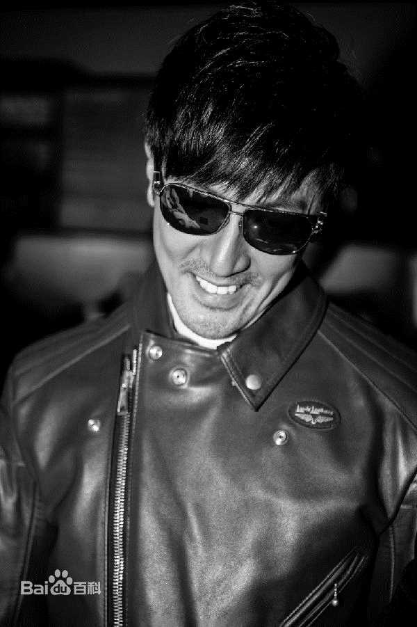 张鲁一(Edward Zhang)雅痞素颜照相册