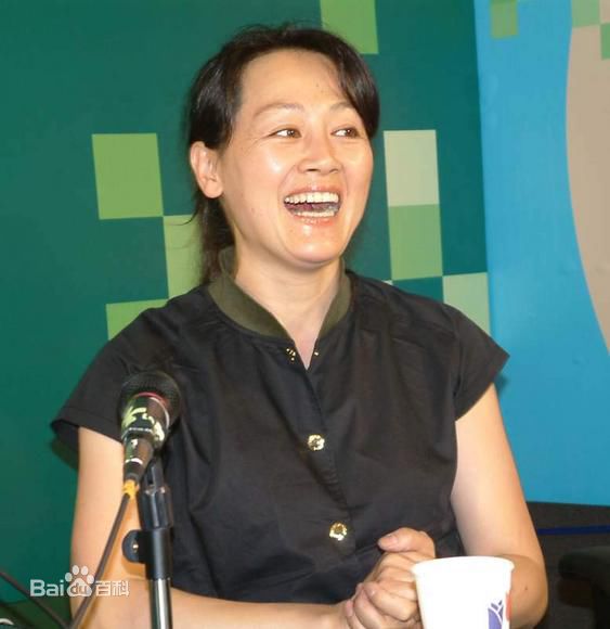 王姬(Heidi wong) 出席活动壁纸壁纸