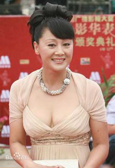 王姬(Heidi wong) 出席活动壁纸壁纸