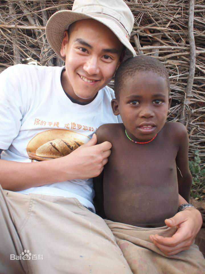 彭于晏(Eddie Peng Yuyan)社会活动素颜照相册