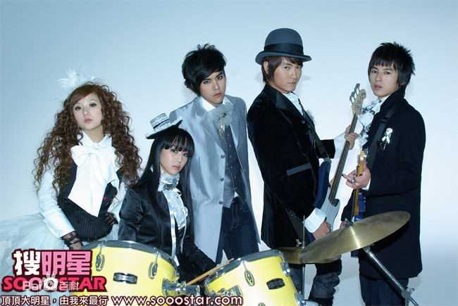 彭于晏(Eddie Peng Yuyan)2008年《蜂蜜幸运草》最新剧照