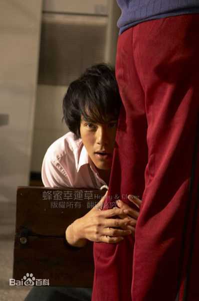 彭于晏(Eddie Peng Yuyan)2008年《蜂蜜幸运草》最新剧照