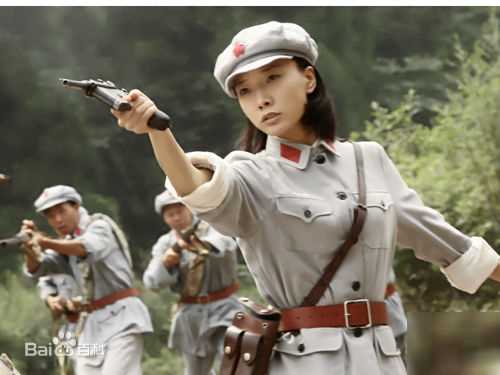 最新王珞丹(Wang Luodan)在电视剧《红娘子》饰演王小红中的图集