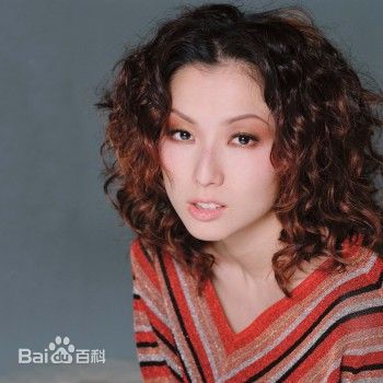 郑秀文(Sammi Cheng)百变造型生活照