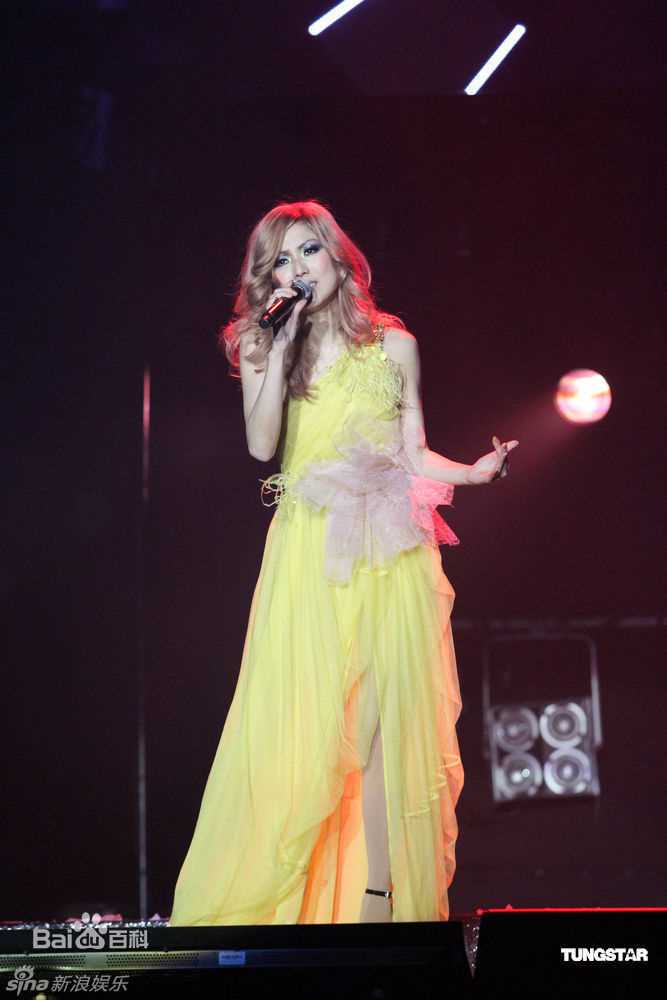 最全郑秀文(Sammi Cheng)精彩图册