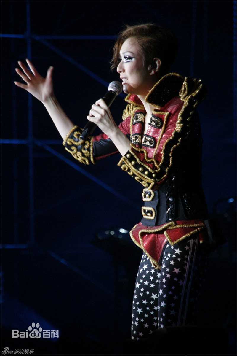 最新郑秀文(Sammi Cheng)精彩图册