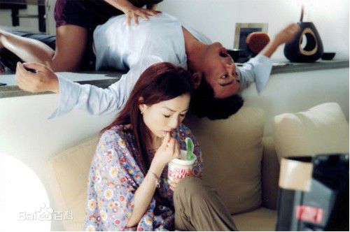 郑秀文(Sammi Cheng)2003年《恋上你的床》最新剧照