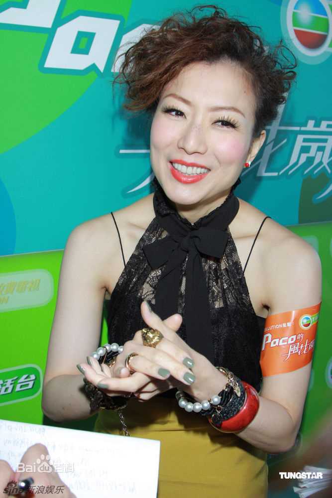 最新郑秀文(Sammi Cheng)精彩图册