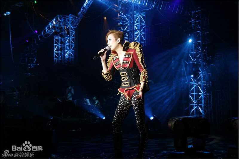 最新郑秀文(Sammi Cheng)精彩图册