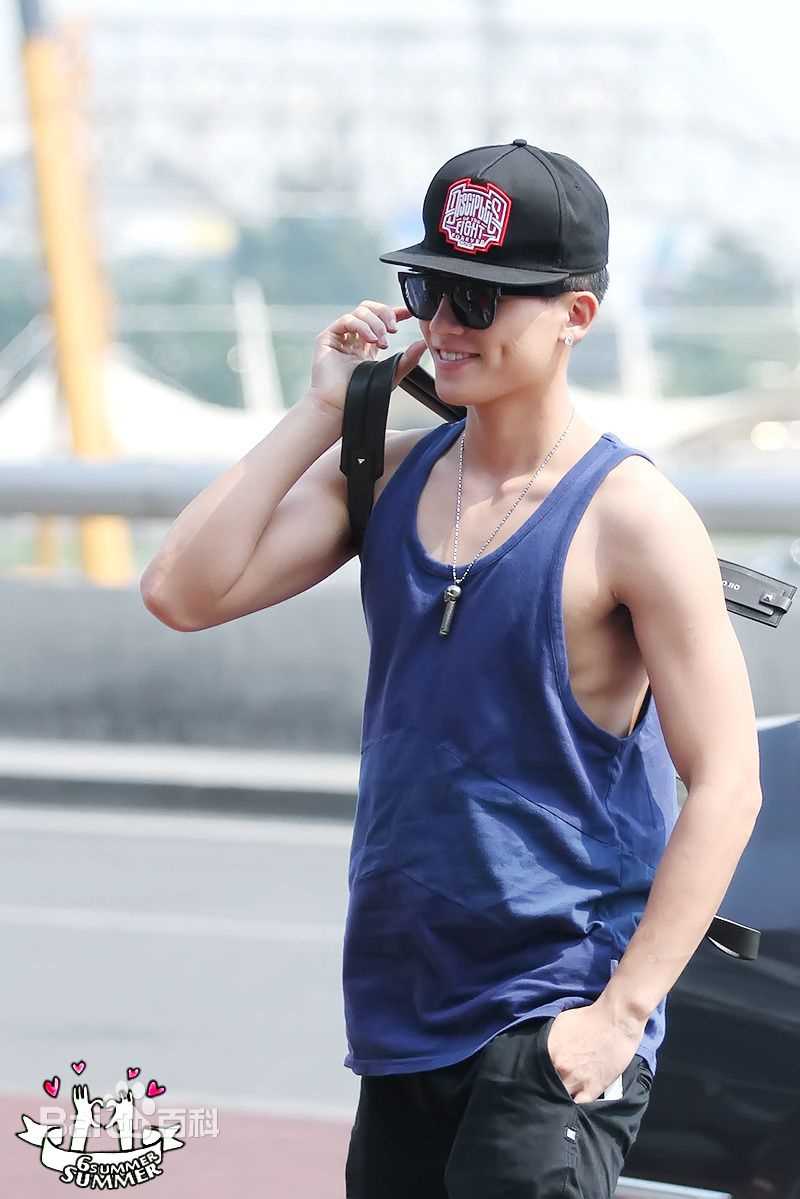 欧豪(Oho Ou)机场秀壁纸壁纸