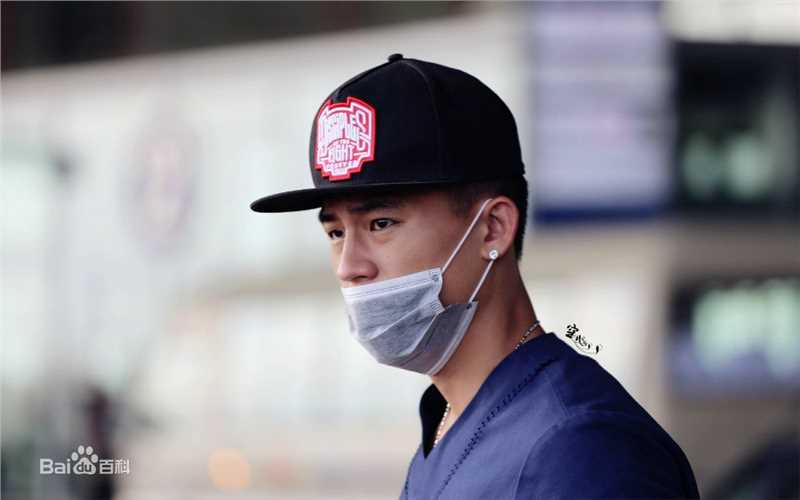 欧豪(Oho Ou)机场秀壁纸壁纸