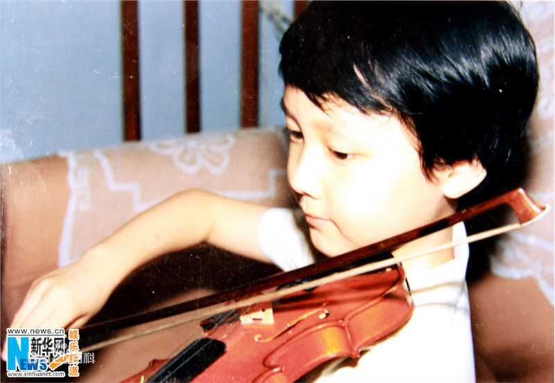 冯绍峰(William Feng)童年珍贵影像性感图片图集