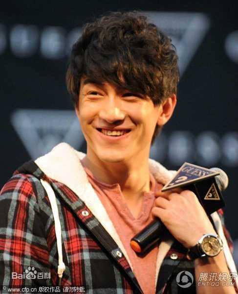 林更新(Kenny Lin)活动相关性感图片壁纸