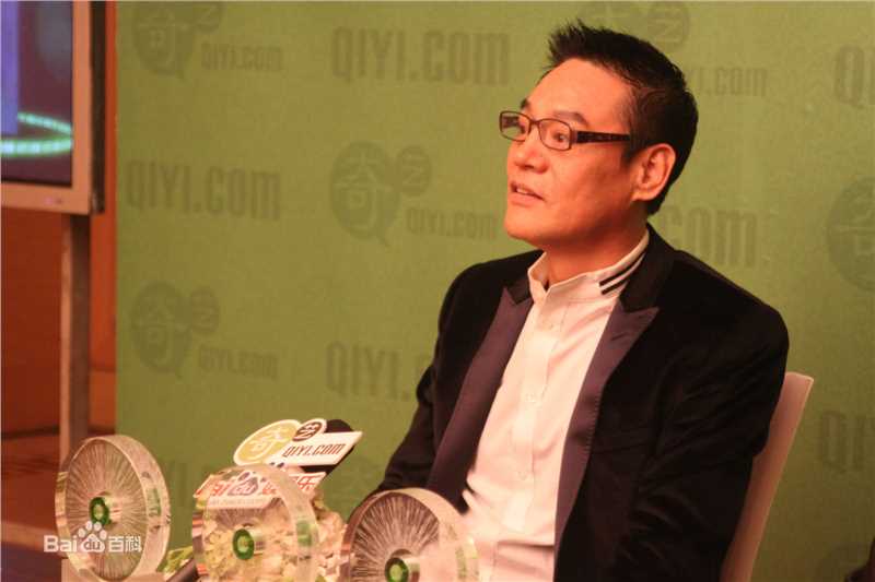 王巍参加活动素颜照相册