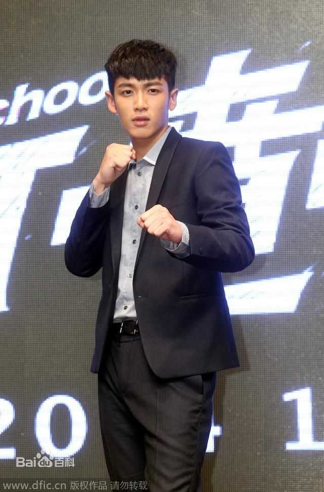 柯震东(Kai Ko)西装照图册