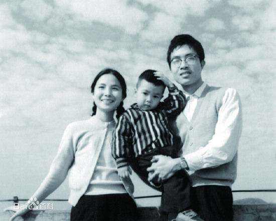 甄子丹(Donnie Yen)早年照片前后照片