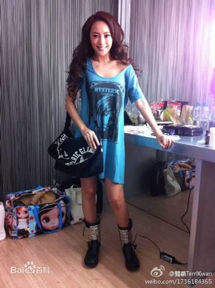 关颖(Terri Kwan)生活照性感图片图集