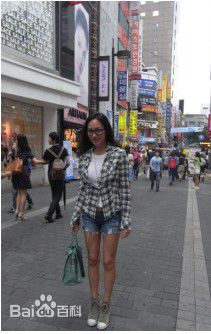 关颖(Terri Kwan)生活照性感图片图集