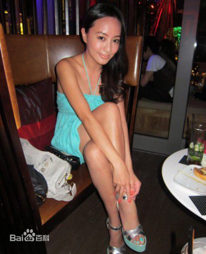 关颖(Terri Kwan)生活照性感图片图集