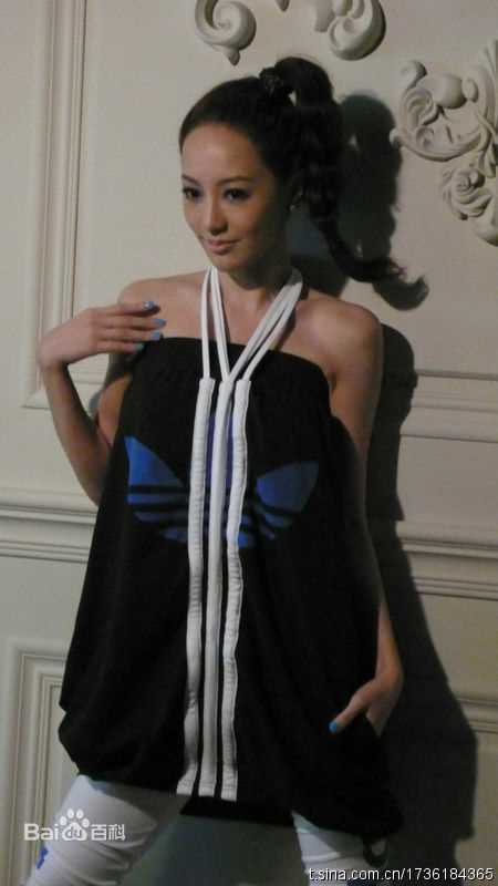 关颖(Terri Kwan)微博贴图（二）性感图片图集