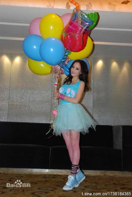 关颖(Terri Kwan)微博贴图（二）性感图片图集