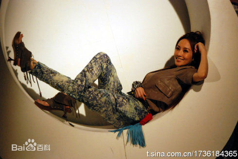 关颖(Terri Kwan)微博贴图（二）性感图片图集