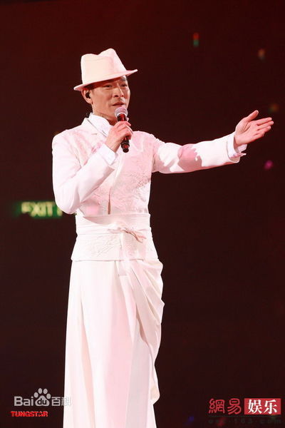 最新刘德华(Andy Lau，Lau Tak Wah)精彩图册