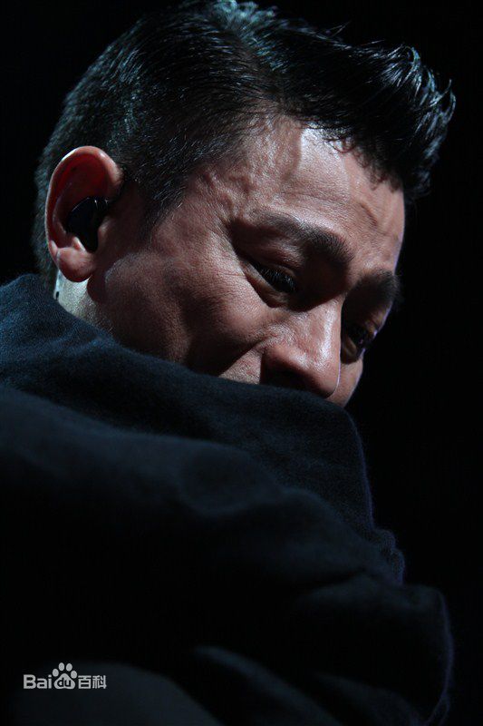 刘德华(Andy Lau，Lau Tak Wah)2011.1.15 百度娱乐沸点前后照片