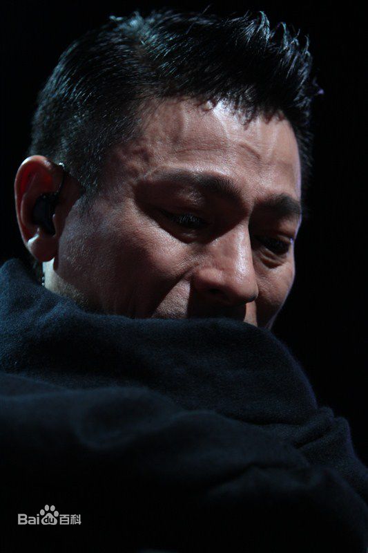 刘德华(Andy Lau，Lau Tak Wah)2011.1.15 百度娱乐沸点前后照片