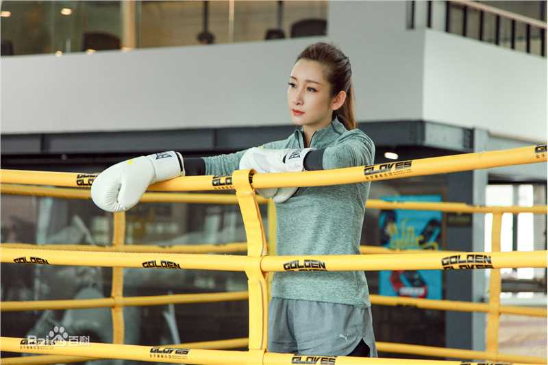 高清秦海璐(Amanda)在《南方有乔木》中的图集