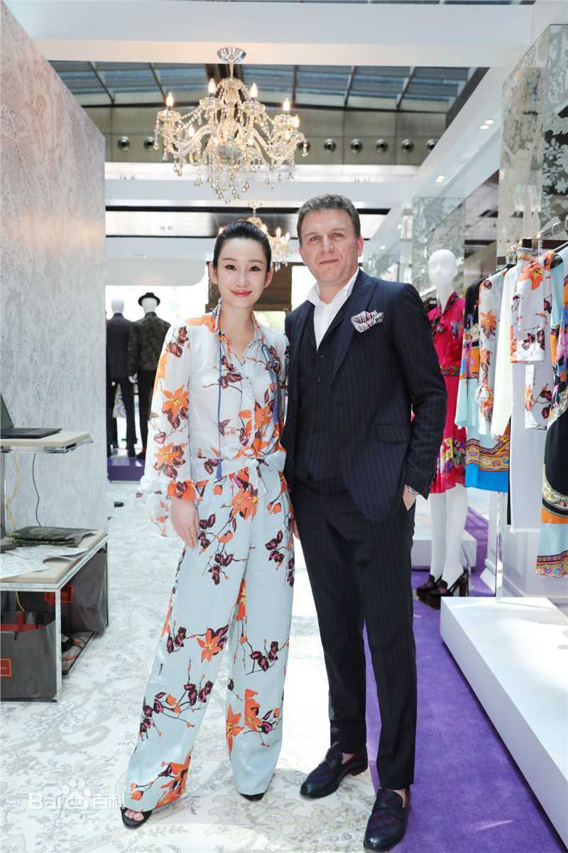 秦海璐(Amanda)ETRO开幕剪彩性感图片图集