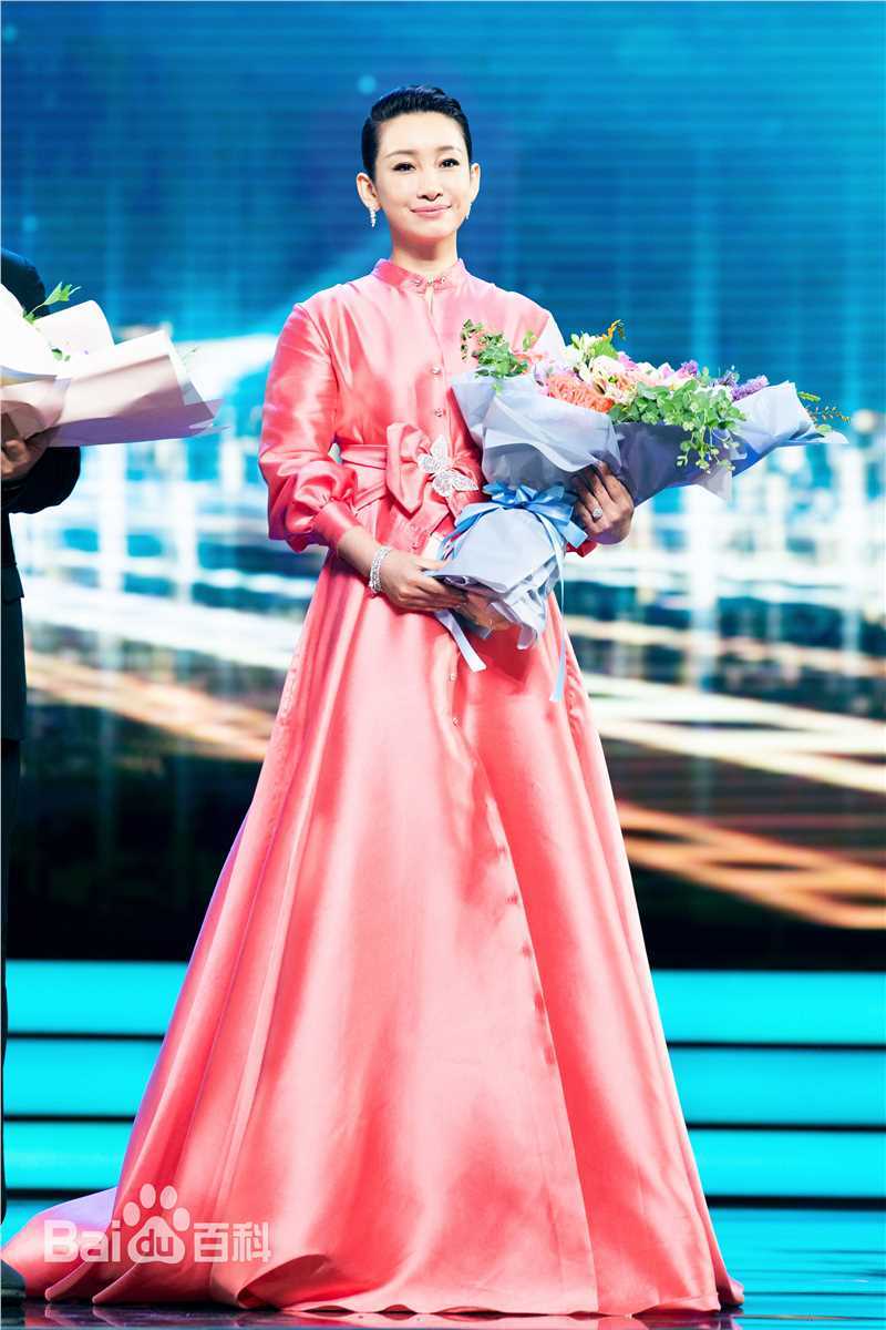 秦海璐(Amanda)第21届上海国际电影节开幕式前后照片