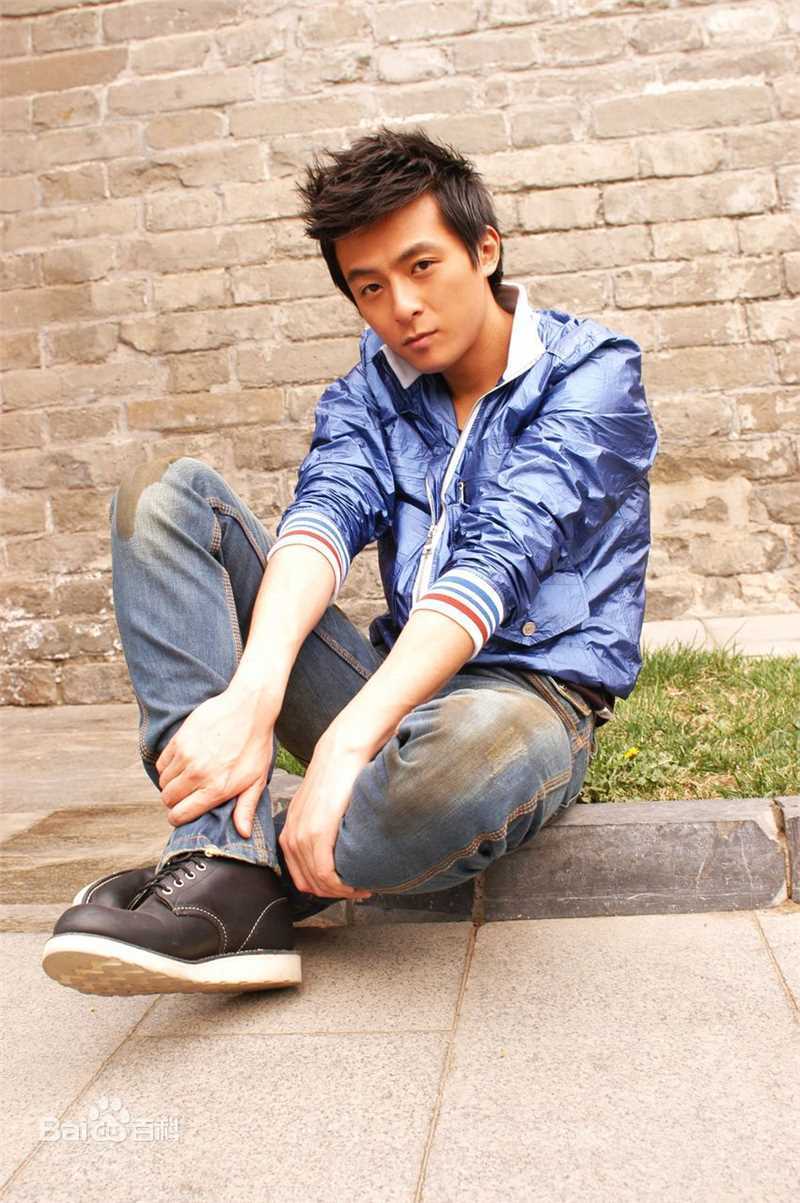 朱雨辰(zhuyuchen)百变前后照片