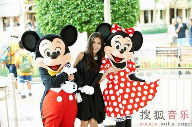 何洁(J.He)“情歌手”阿花时期壁纸壁纸