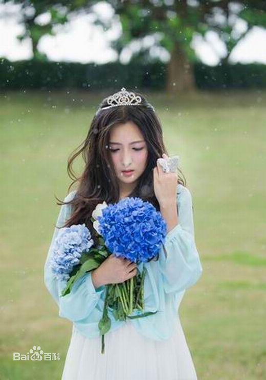 何洁(J.He)“情歌手”阿花时期壁纸壁纸